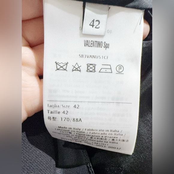 🚩steal authentic Valentino Dress in Navy with Butterfly Details - Picture 6 of 6